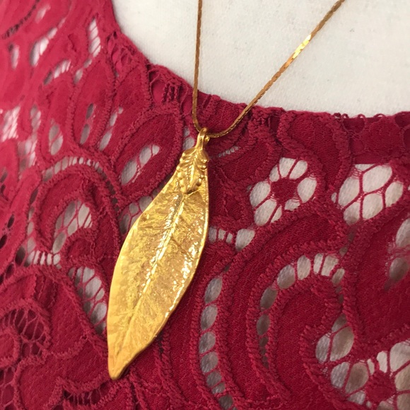 Gold Leaf Necklace - Picture 2 of 3